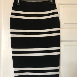 Black and white skirt small